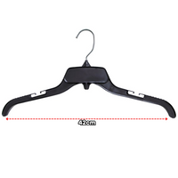 Gancho de Ropa Plástico Negro 42cm J85936N