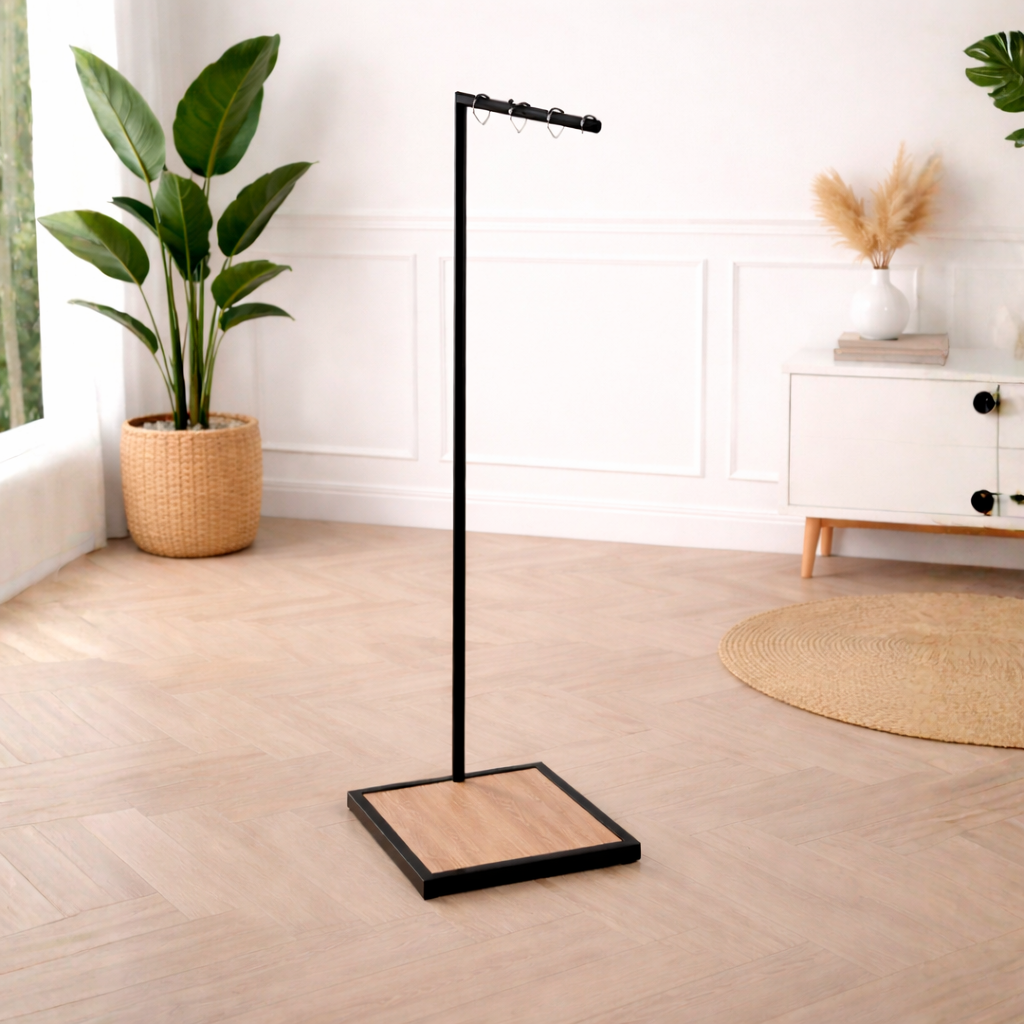 Perchero Exhibidor de Ropa Negro con Diseño Madera XBH-CR11