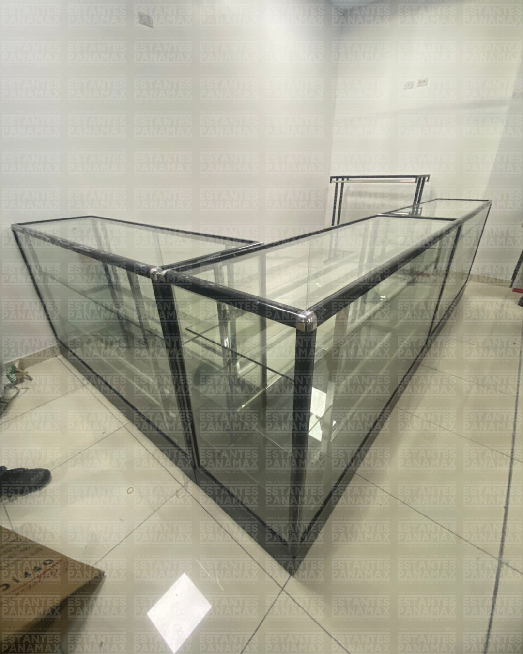 Vitrina de Aluminio Negro 3 Niveles de Vidrio Templado 105x120x55cm KW-003-120CM
