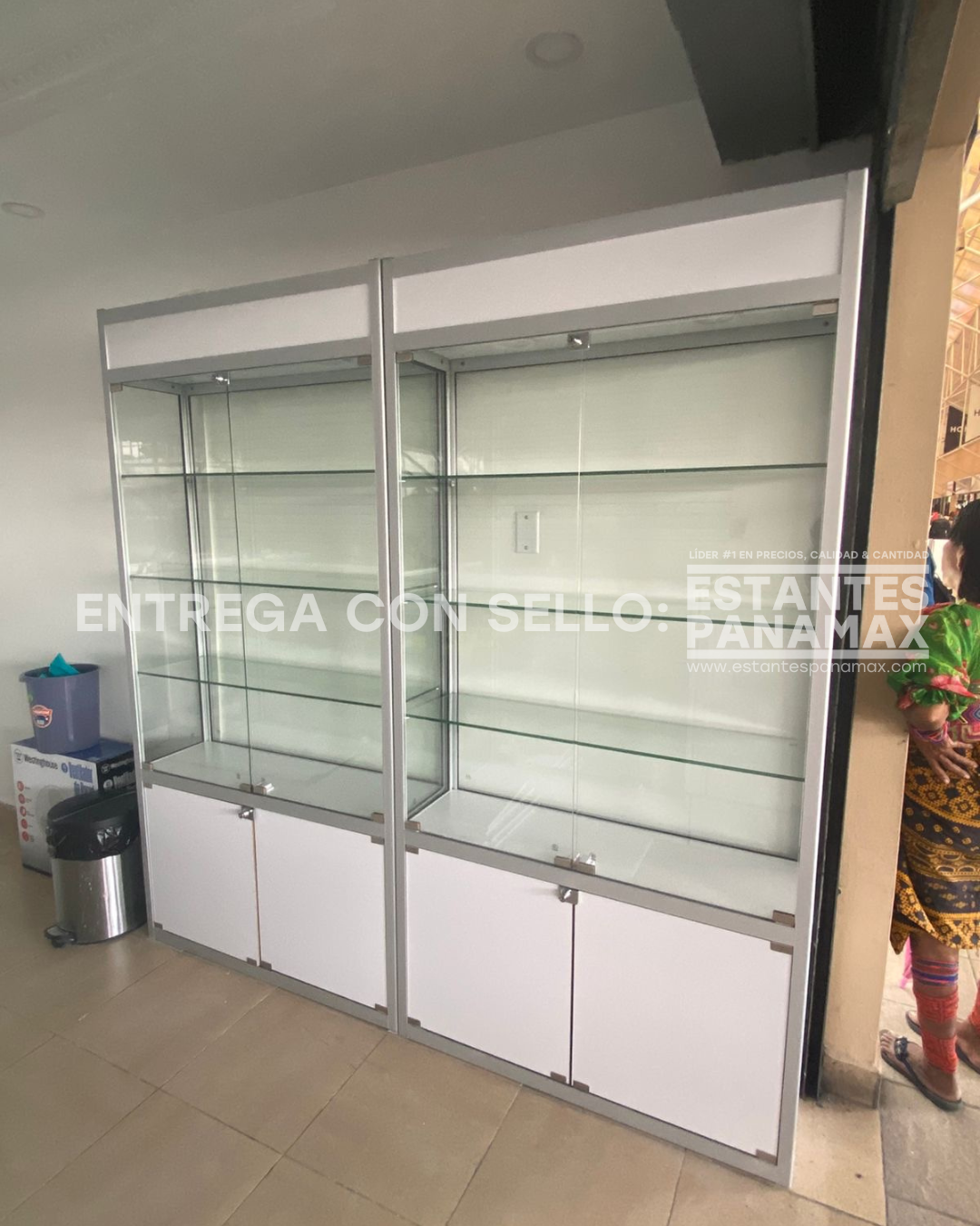 Vitrina Vertical de Aluminio Plateado con Blanco 3 Niveles con Gavetero y LED 200x100x30cm KD-010 / KW-005