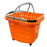 Canasta de Plástico 4 Ruedas 45 Litros Naranja XJL-8