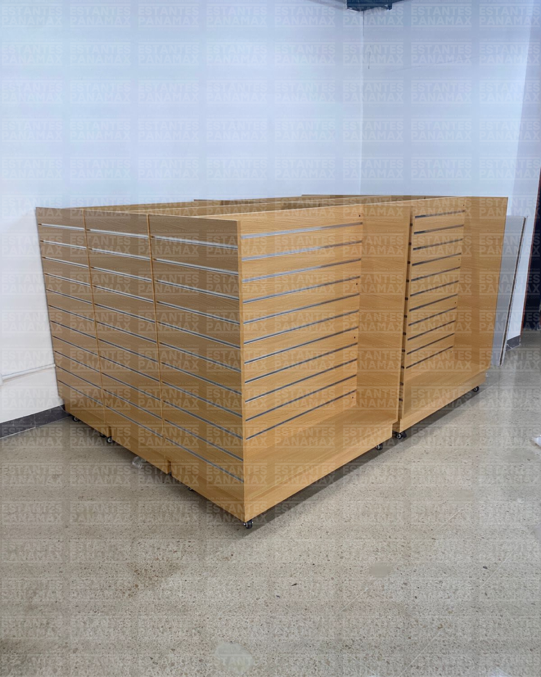 Isla de MDF de 4 Lados Ranurado con Ruedas, Frenos & Refuerzos de Aluminio Diseño Madera 135x120x60cm KW-009 / KD-004