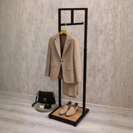 Perchero Exhibidor de Ropa Negro con Diseño Madera XBH-CR10