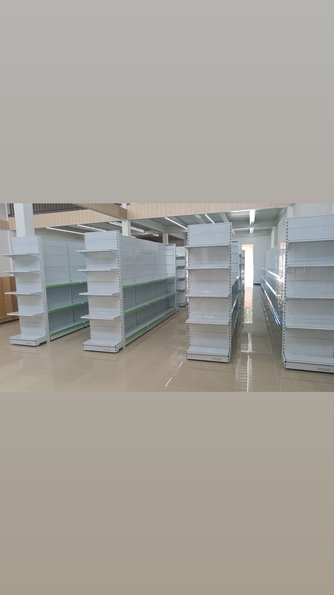 Góndola Frontal Perforado Blanco 5 Niveles 230x70x35cm 125kg/nivel PMX-1192