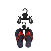 Gancho para Chanclas Plástico Negro 11.6x11.4cm J86040 Perchas.